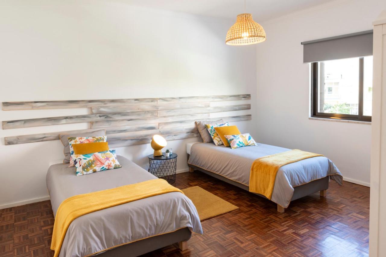 Vita Portucale ! Nook Beach Apartments Costa de Caparica Exteriör bild